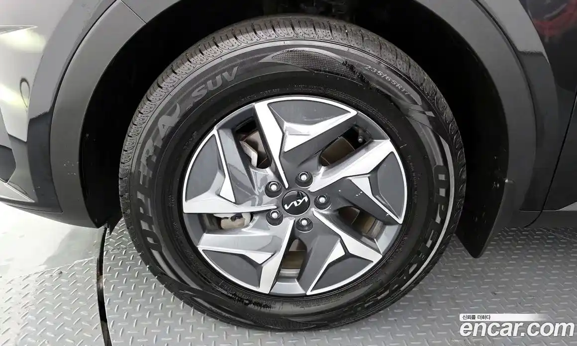 Kia Sorento 2023 1.6 Автомат в Москве № 55659, фото 10