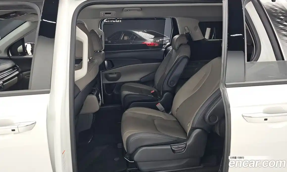 Kia Canival 2025 2.2 Автомат в Москве № 55776, фото 12