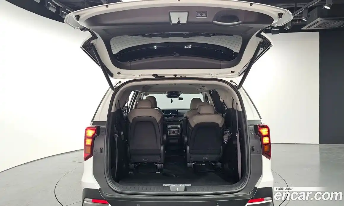 Kia Canival 2025 2.2 Автомат в Москве № 55776, фото 4