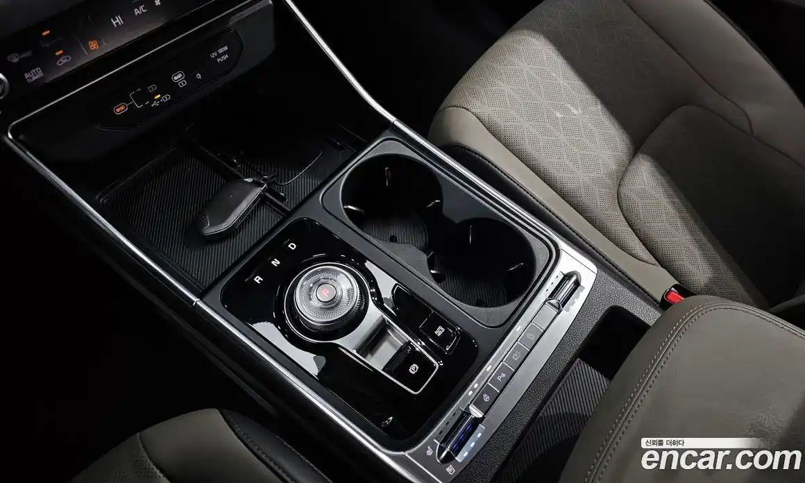 Kia Canival 2025 2.2 Автомат в Москве № 55776, фото 8