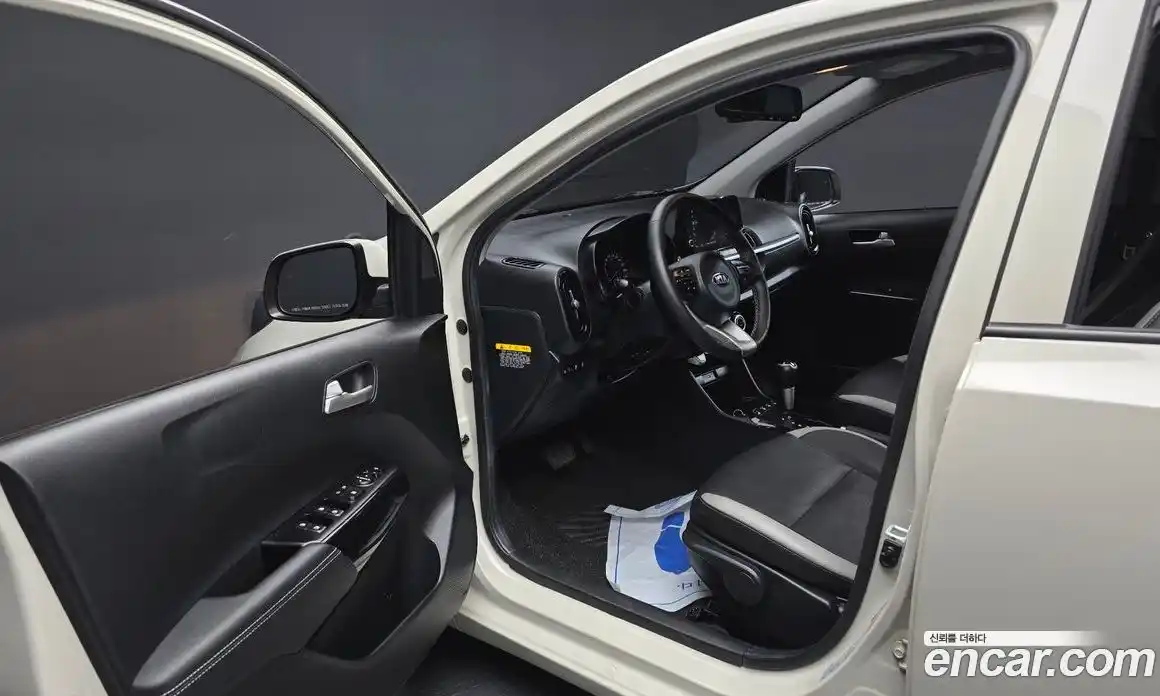 Kia Morning 2021 1.0 Автомат в Москве № 56264, фото 17