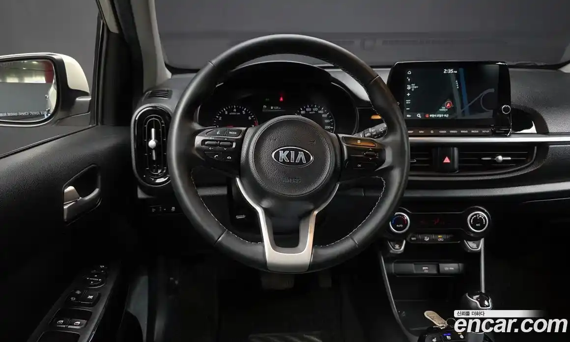 Kia Morning 2021 1.0 Автомат в Москве № 56264, фото 2