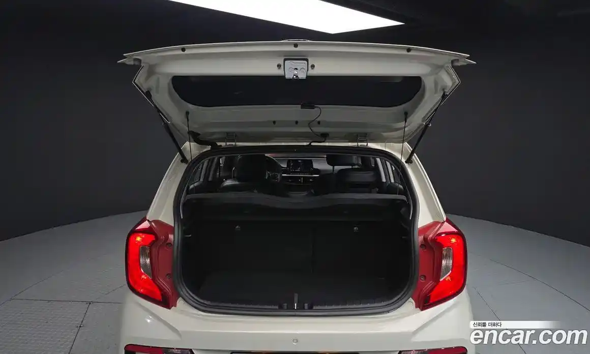 Kia Morning 2021 1.0 Автомат в Москве № 56264, фото 8