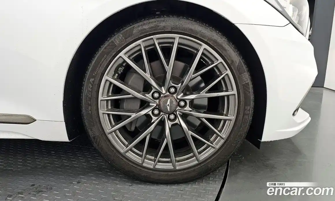 Genesis G80 2018 3.3 Автомат в Москве № 56642, фото 18