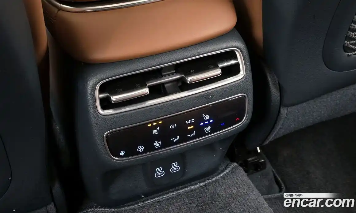 Genesis GV70 2025 2.5 Автомат в Москве № 56934, фото 14