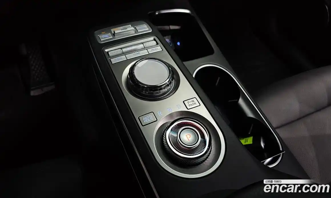 Genesis GV70 2024 2.2 Автомат в Москве № 59274, фото 4