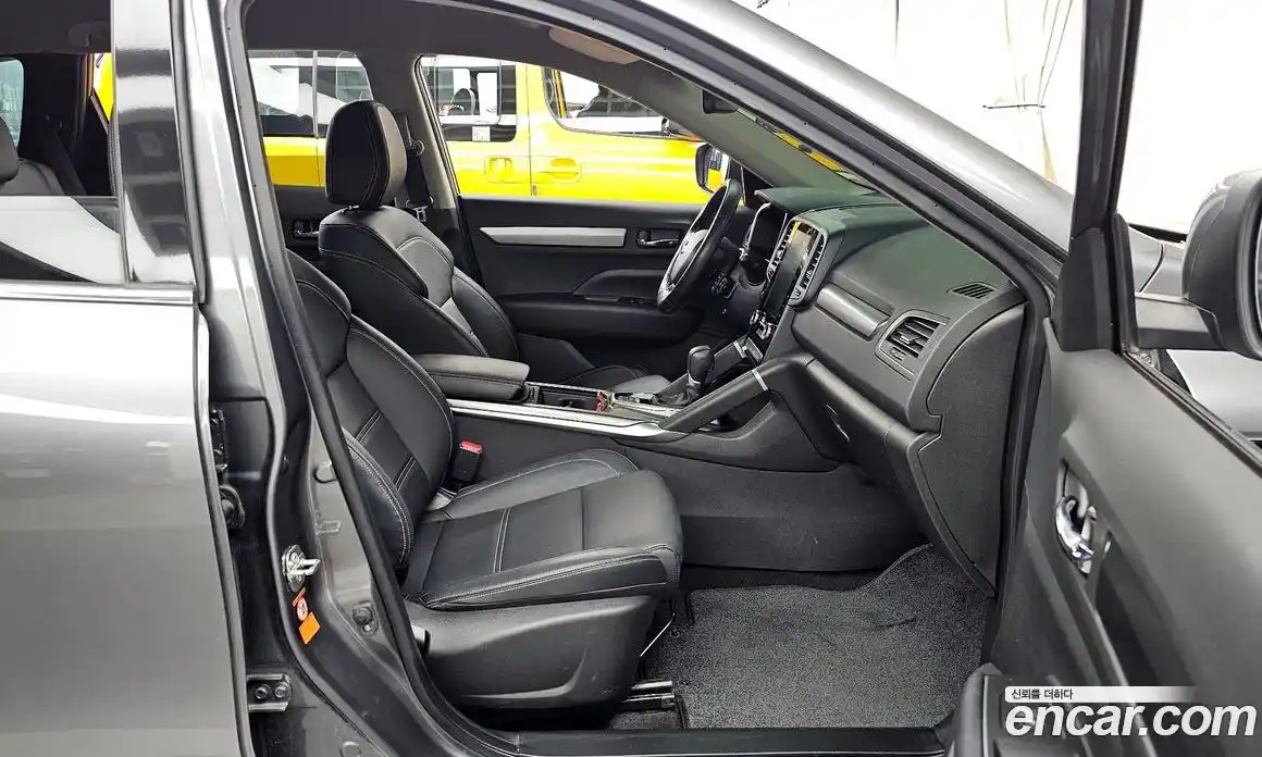 Renault QM6 2021 2.0 Автомат в Москве № 106116, фото 11