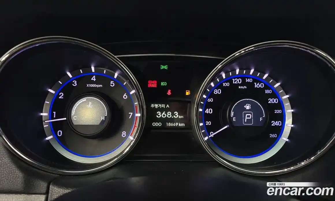 Hyundai Sonata 2014 2.0 Автомат в Москве № 108088, фото 8