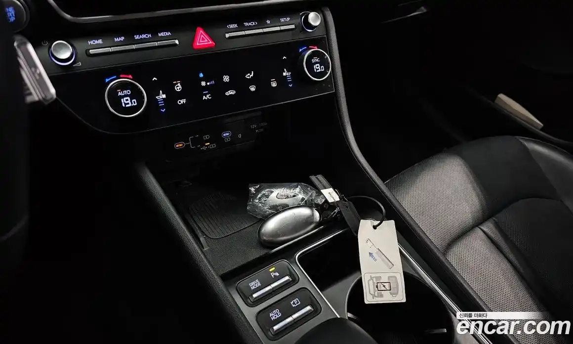 Hyundai Sonata 2024 1.6 Автомат в Москве № 109681, фото 17