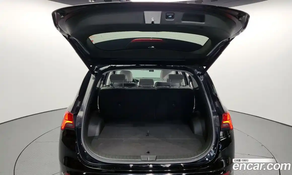 Hyundai Santa Fe 2023 2.5 Автомат в Москве № 110100, фото 20