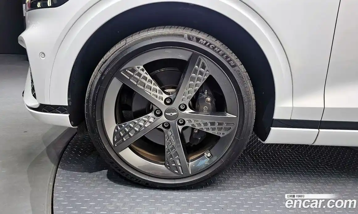 Genesis GV70 2024 2.5 Автомат в Москве № 116030, фото 5