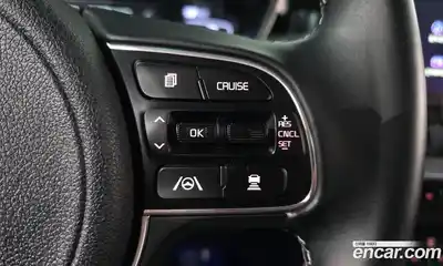 Kia Niro 2022 1.6 Автомат в Москве № 123119, миниатюра 11