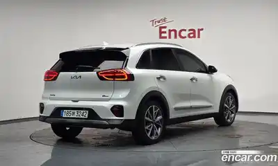 Kia Niro 2022 1.6 Автомат в Москве № 123119, миниатюра 12