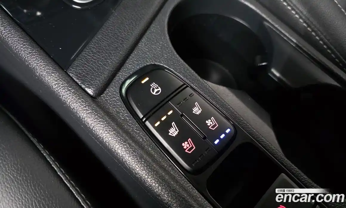 Kia Niro 2022 1.6 Автомат в Москве № 123119, фото 17