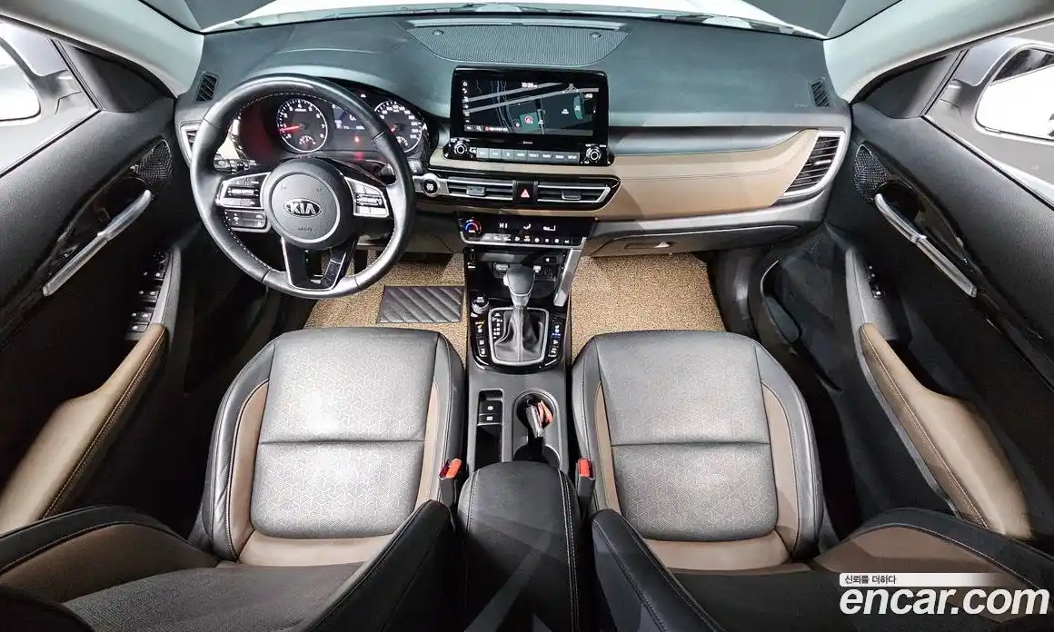 Kia Seltos 2021 1.6 Автомат в Москве № 123857, фото 11