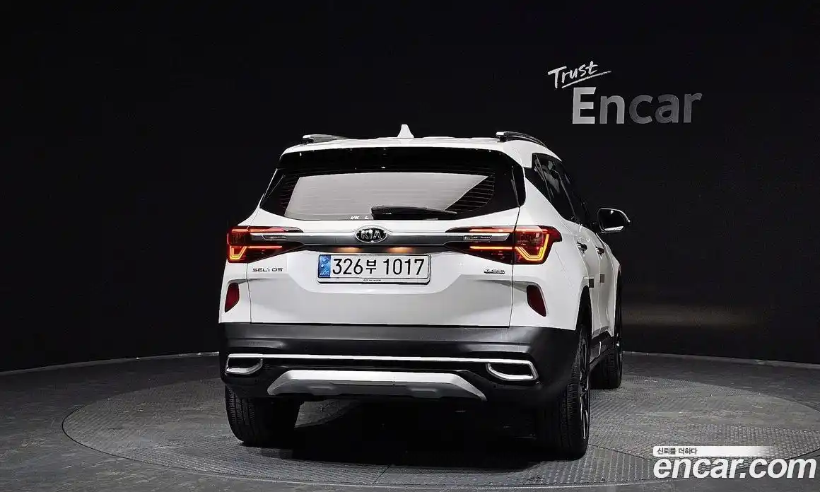 Kia Seltos 2021 1.6 Автомат в Москве № 123857, фото 13