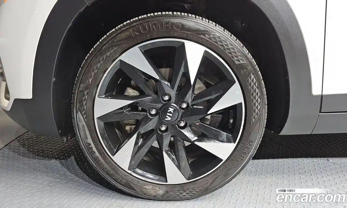 Kia Seltos 2021 1.6 Автомат в Москве № 123857, фото 14