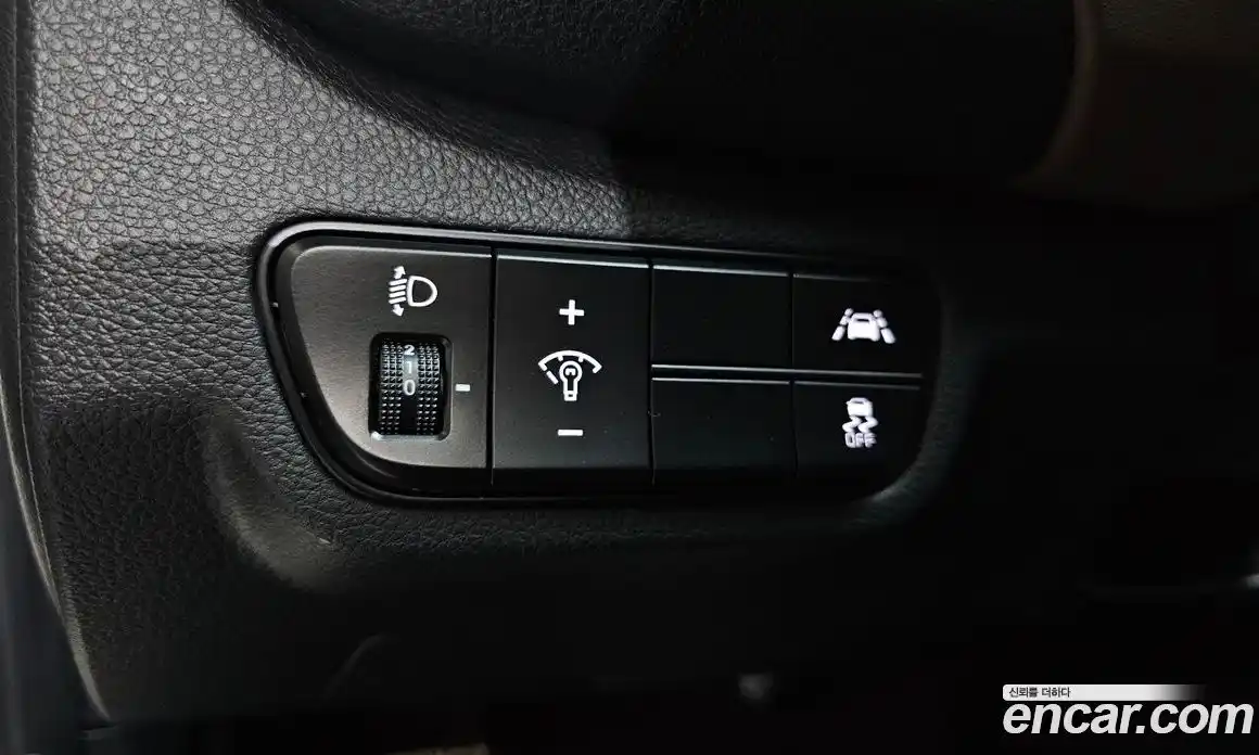 Kia Seltos 2021 1.6 Автомат в Москве № 123857, фото 16