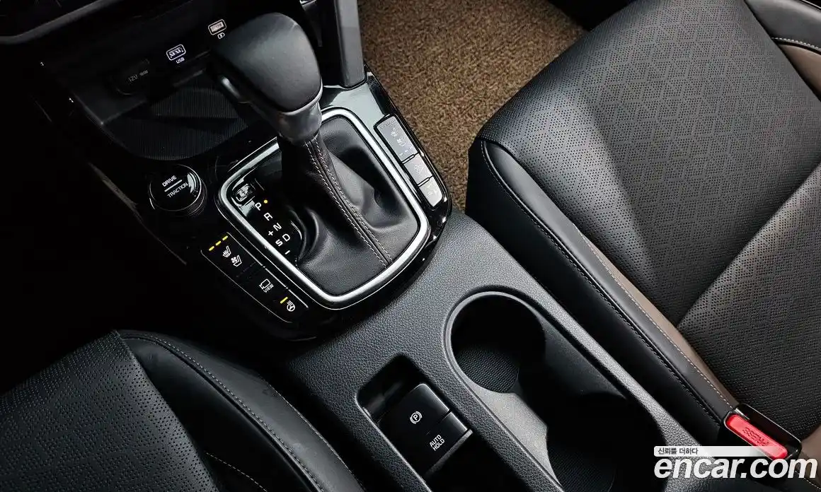 Kia Seltos 2021 1.6 Автомат в Москве № 123857, фото 17