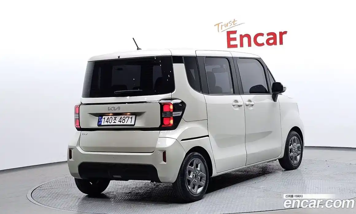 Kia Ray 2023 1.0 Автомат в Москве № 124821, фото 15