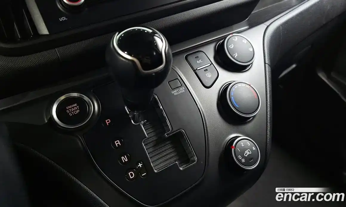 Kia Ray 2023 1.0 Автомат в Москве № 124821, фото 3