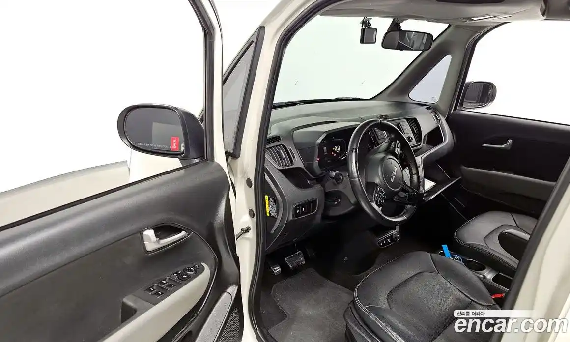 Kia Ray 2023 1.0 Автомат в Москве № 124821, фото 9