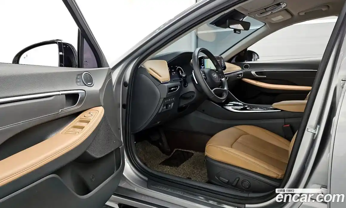 Hyundai Sonata 2022 1.6 Автомат в Москве № 125059, фото 12