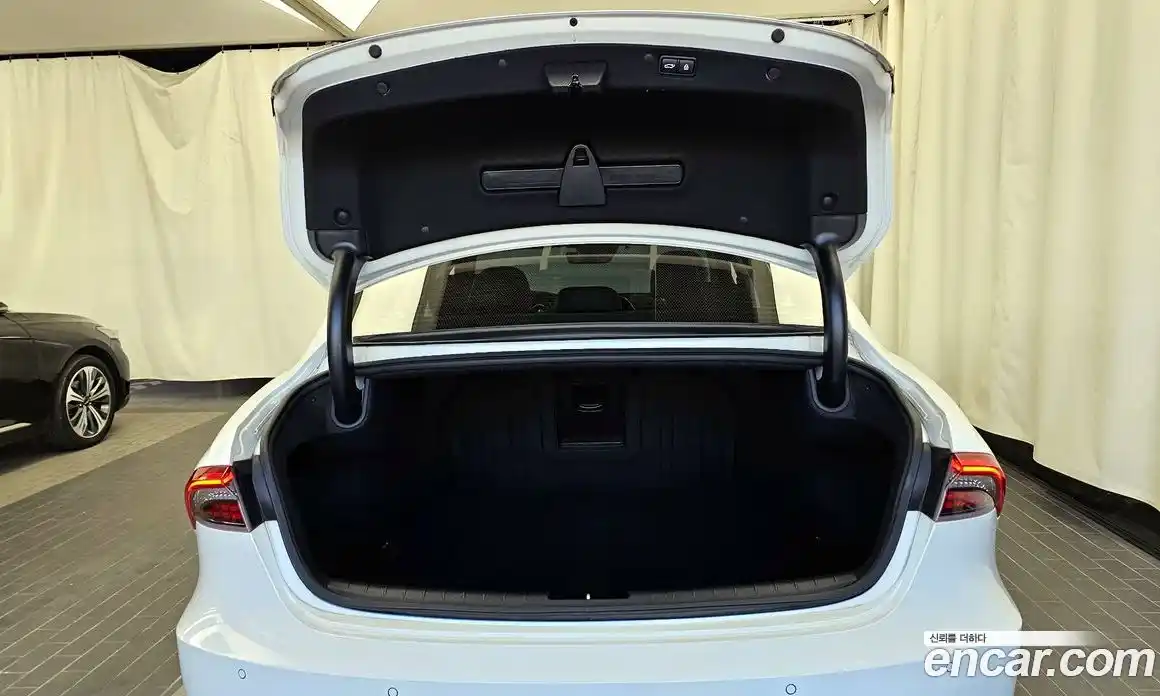 Hyundai Grandeur 2020 2.5 Автомат в Москве № 126553, фото 20