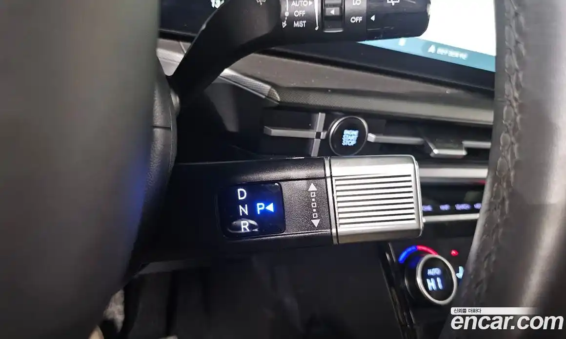 Hyundai Santa Fe 2024 2.5 Автомат в Москве № 130663, фото 16