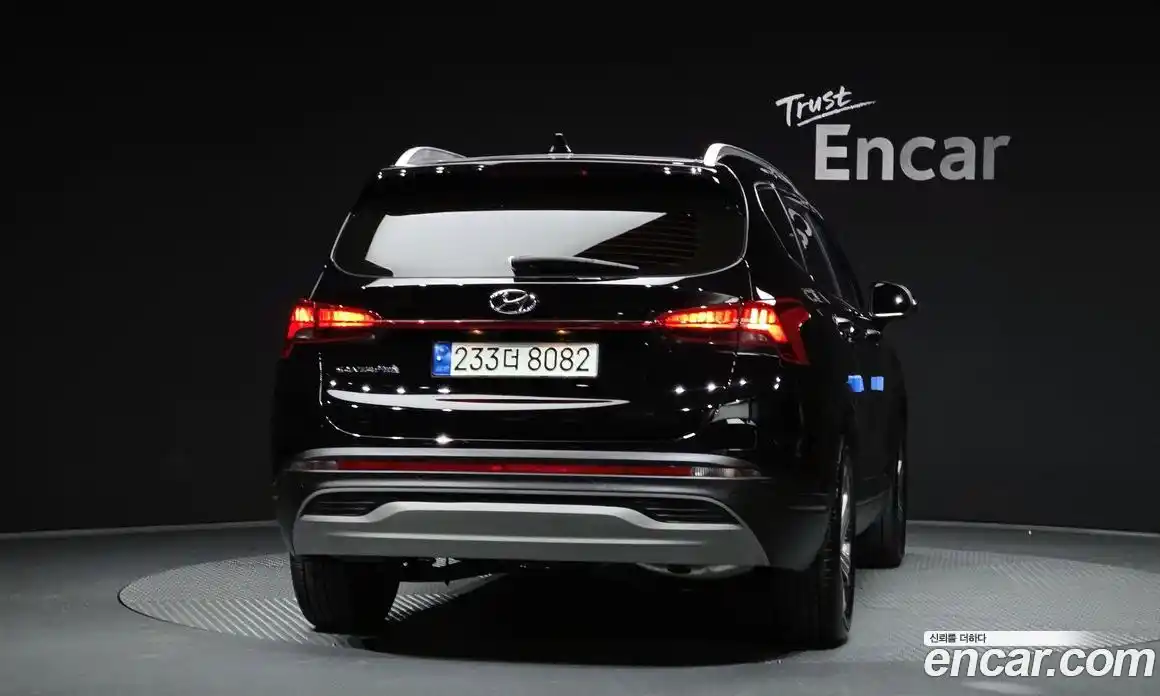 Hyundai Santa Fe 2022 2.2 Автомат в Москве № 130731, фото 13