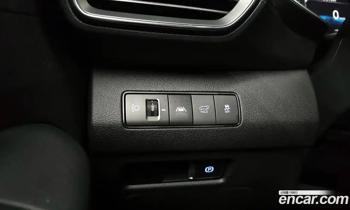 Hyundai Santa Fe 2022 2.2 Автомат в Москве № 130731, фото 6