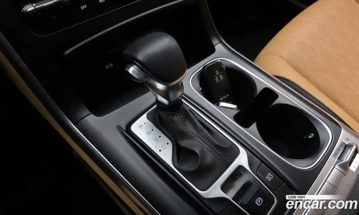 Kia Canival 2023 3.5 Автомат в Москве № 131240, фото 18