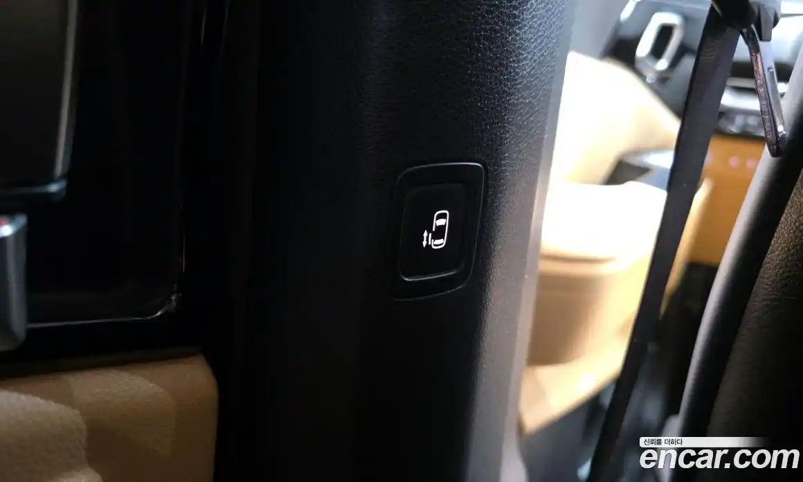 Kia Canival 2023 3.5 Автомат в Москве № 131240, фото 4