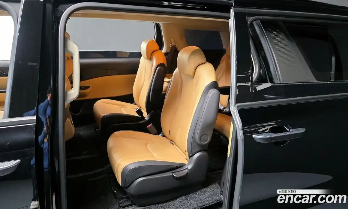 Kia Canival 2023 3.5 Автомат в Москве № 131240, фото 10