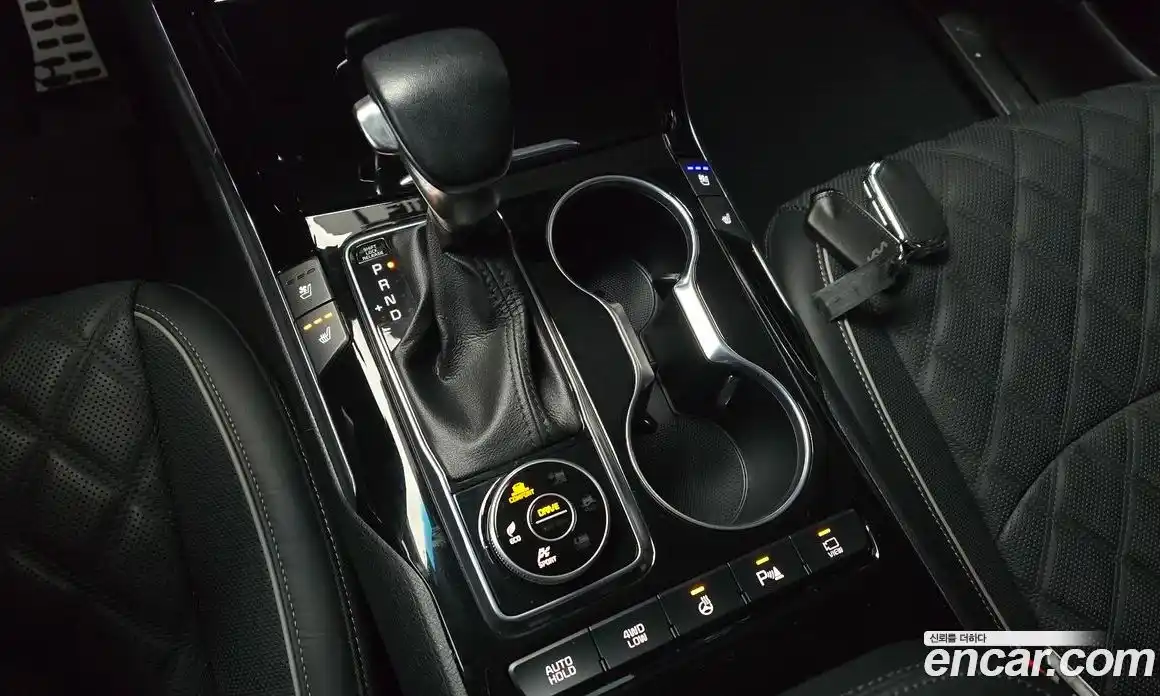 Kia Mohave 2024 3.0 Автомат в Москве № 132276, фото 11