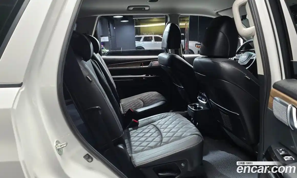 Kia Mohave 2024 3.0 Автомат в Москве № 132276, фото 17