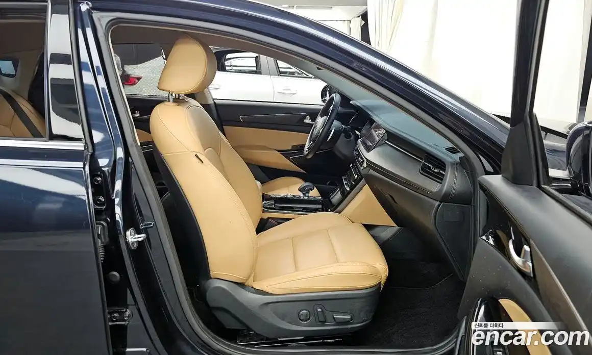 Kia K7 2021 3.0 Автомат в Москве № 133027, фото 1