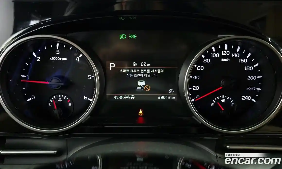 Kia Canival 2021 2.2 Автомат в Москве № 133580, фото 16