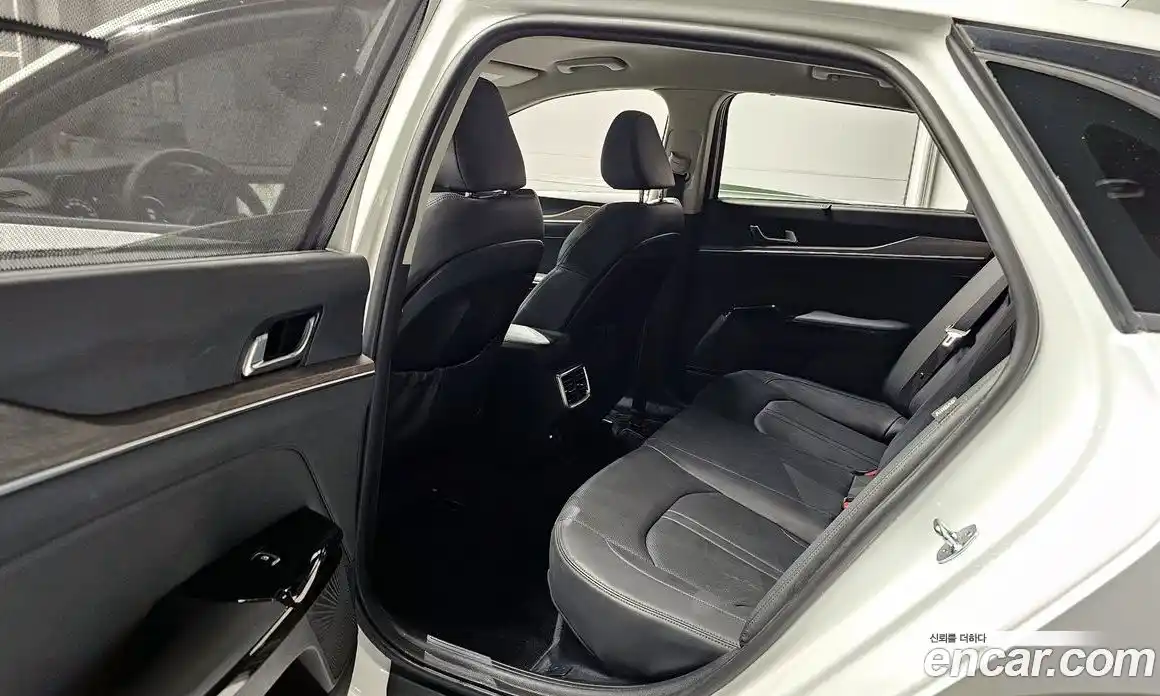 Kia K5 2023 2.0 Автомат в Москве № 133626, фото 12