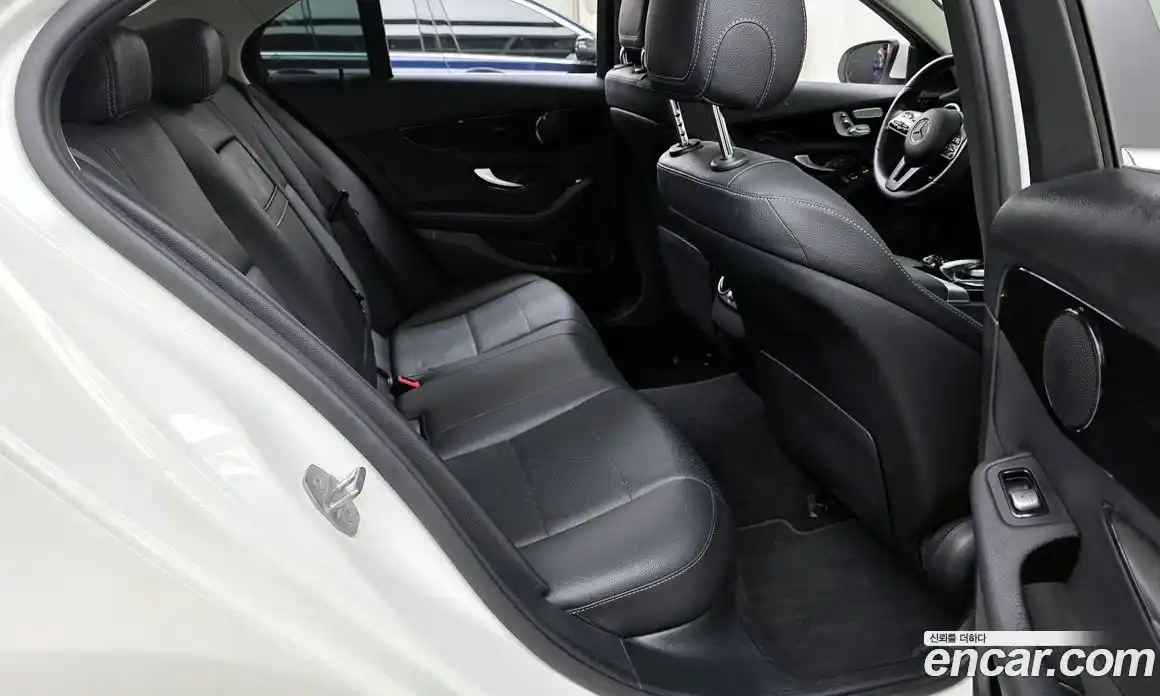 Mercedes-Benz C-Class 2020 2.0 Автомат в Москве № 135836, фото 12