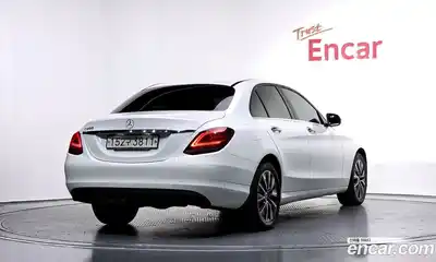 Mercedes-Benz C-Class 2020 2.0 Автомат в Москве № 135836, миниатюра 2