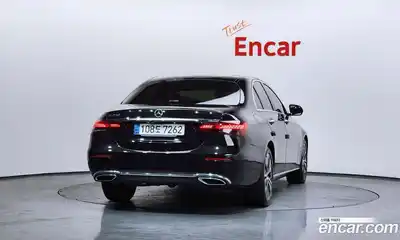 Mercedes-Benz E-Class 2021 2.0 Автомат в Москве № 137524, миниатюра 2