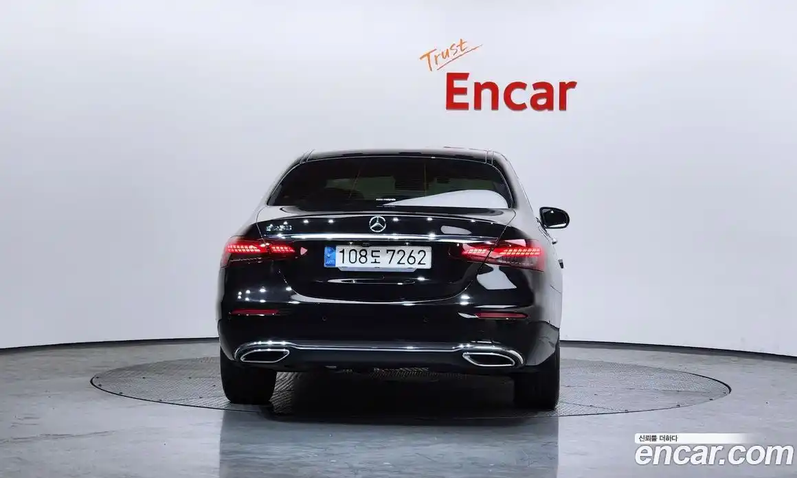 Mercedes-Benz E-Class 2021 2.0 Автомат в Москве № 137524, фото 4