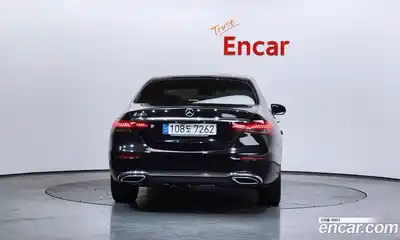 Mercedes-Benz E-Class 2021 2.0 Автомат в Москве № 137524, миниатюра 4