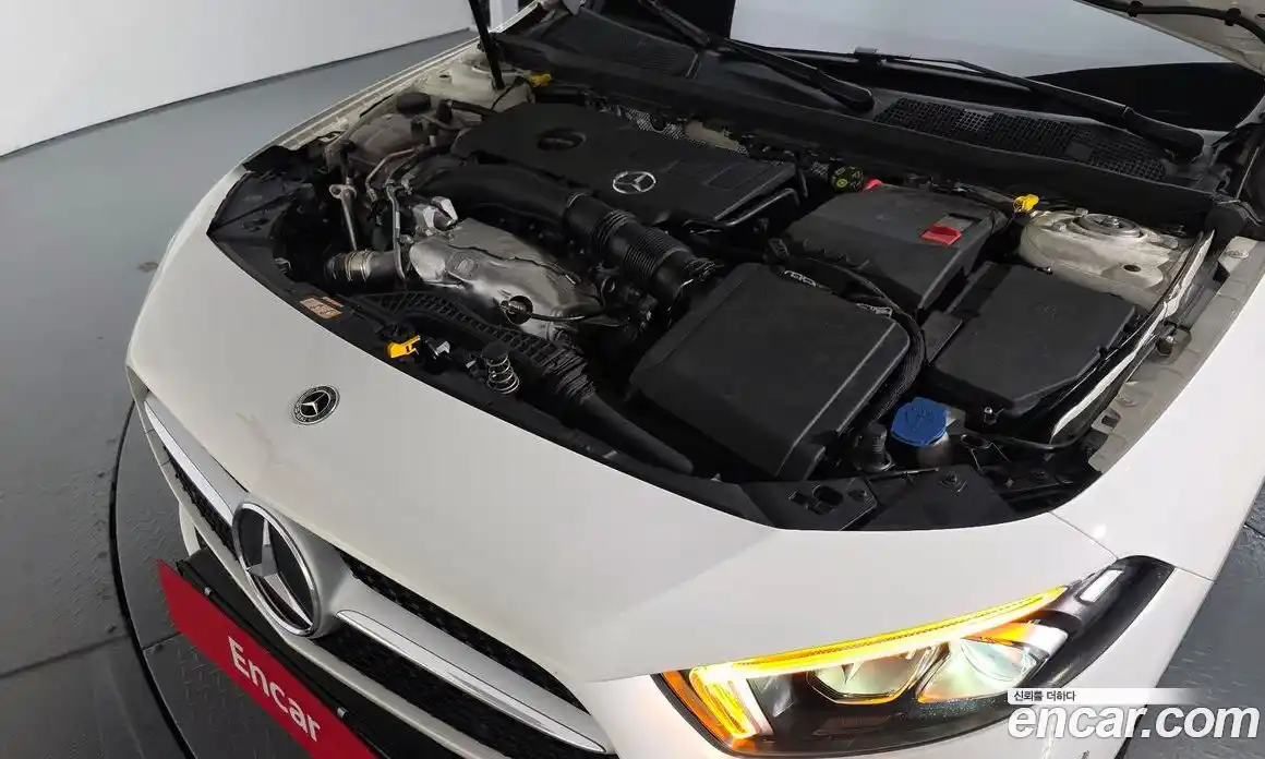 Mercedes-Benz A-Class 2021 2.0 Автомат в Москве № 139412, фото 14