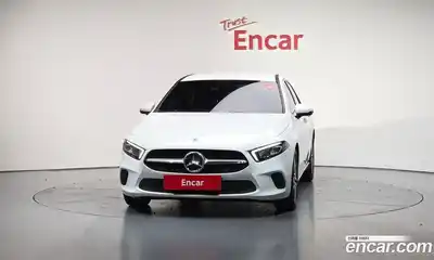 Mercedes-Benz A-Class 2021 2.0 Автомат в Москве № 139412, миниатюра 4