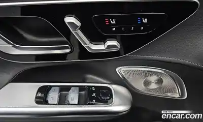 Mercedes-Benz EQE 2023 0.3 Автомат в Москве № 139801, миниатюра 3