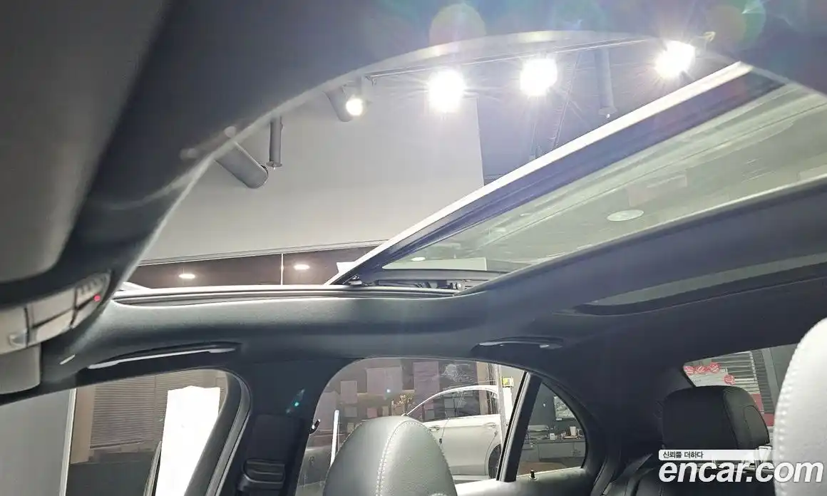 Mercedes-Benz E-Class 2022 2.0 Автомат в Москве № 141793, фото 4