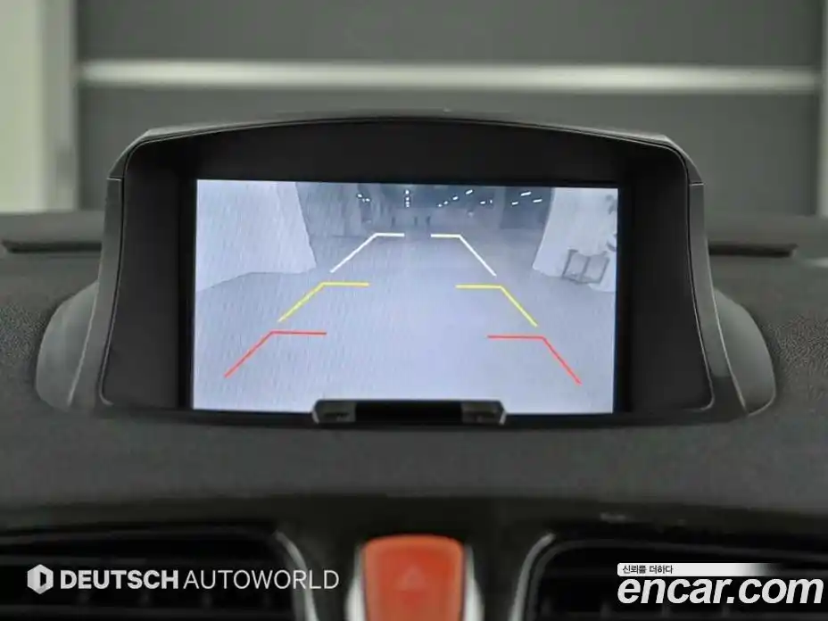 Renault SM3 2016 1.6 Автомат в Москве № 153092, фото 15