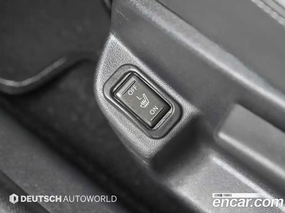 Renault SM3 2016 1.6 Автомат в Москве № 153092, фото 17